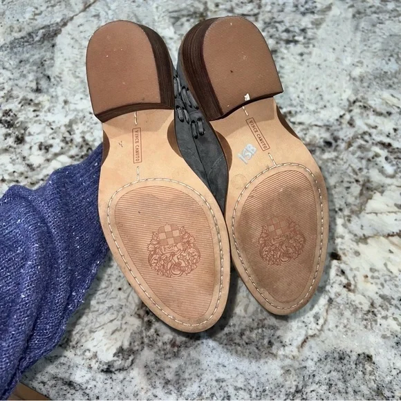 Vince Camuto Gray Stone Suede Pevista Slit Lace Ankle Heeled Bootie Size 5.5 - Picture 6 of 12